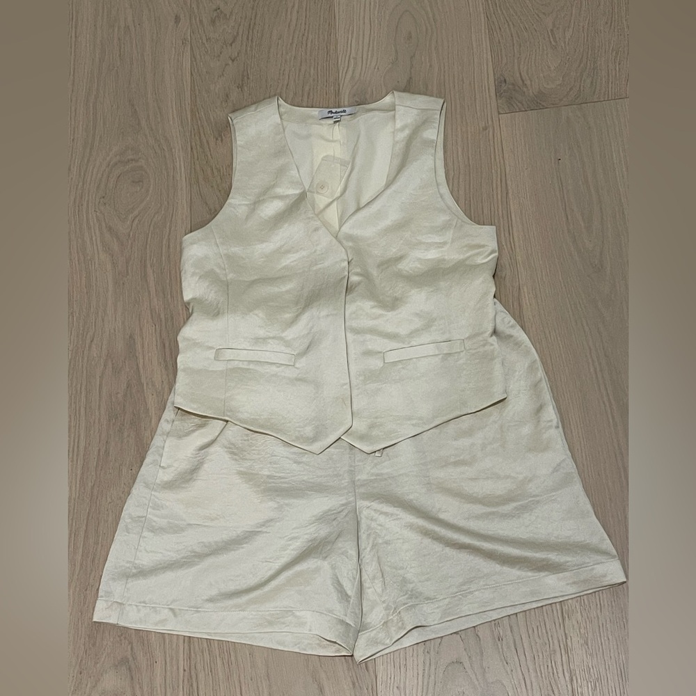 Madewell 2 Piece Set in Buttercream Sz 4 /Small, FLAWED